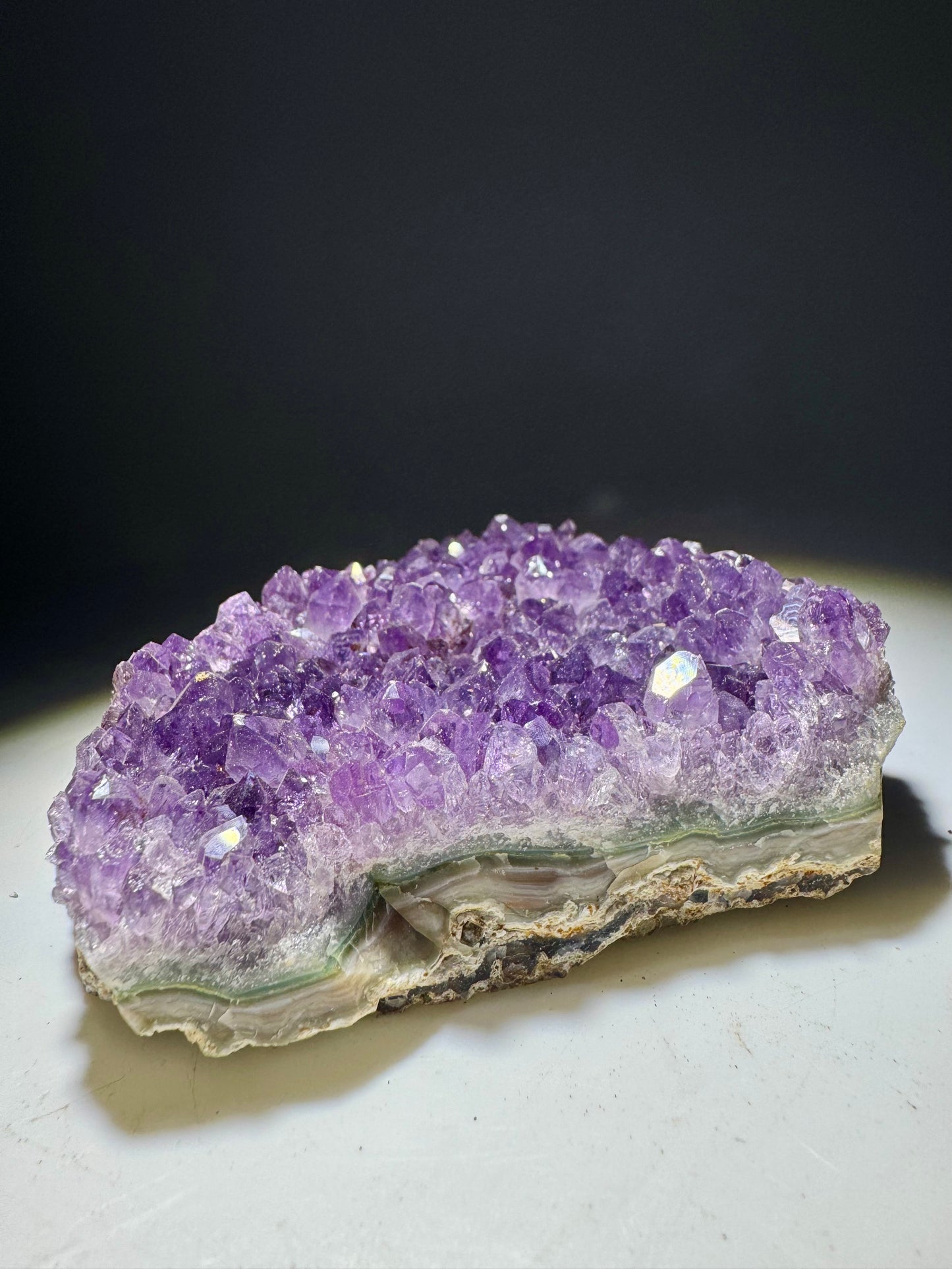 Uruguay Amethyst Druse 9,5 x 8 cm – Tiefe violette Kristalllandschaft