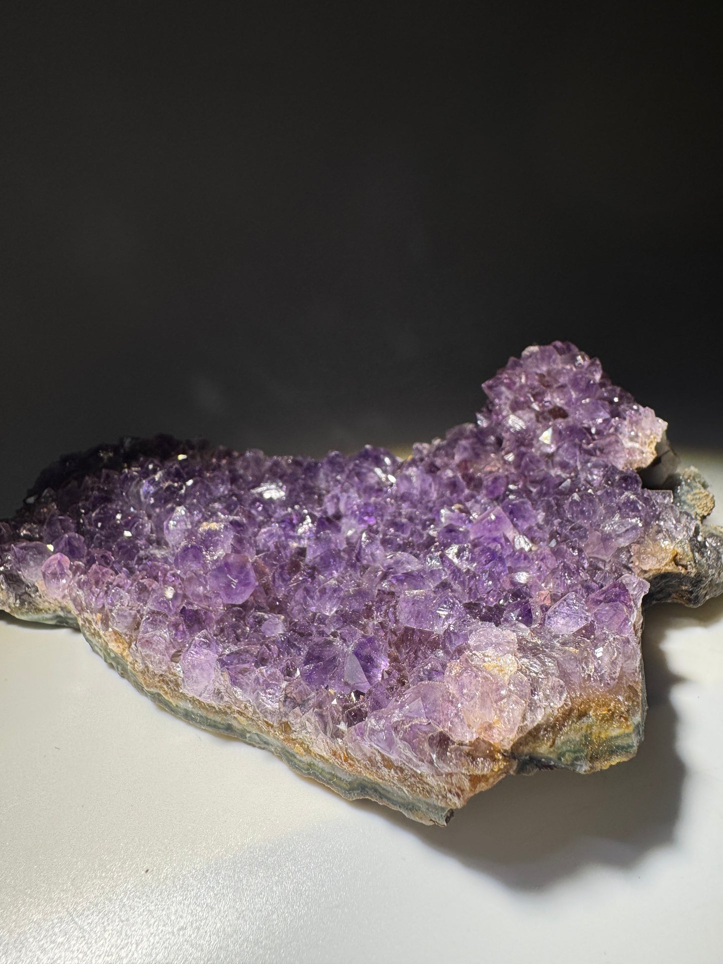 Uruguay Amethyst 13 x 7,5 cm – 271 g Naturgewachsene Kristallformation