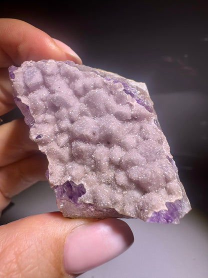 Fliederfarbenes Rainbow-Amethyst Rohstück – 5,8 cm, ultrafeine Doppelkristallisation 💜