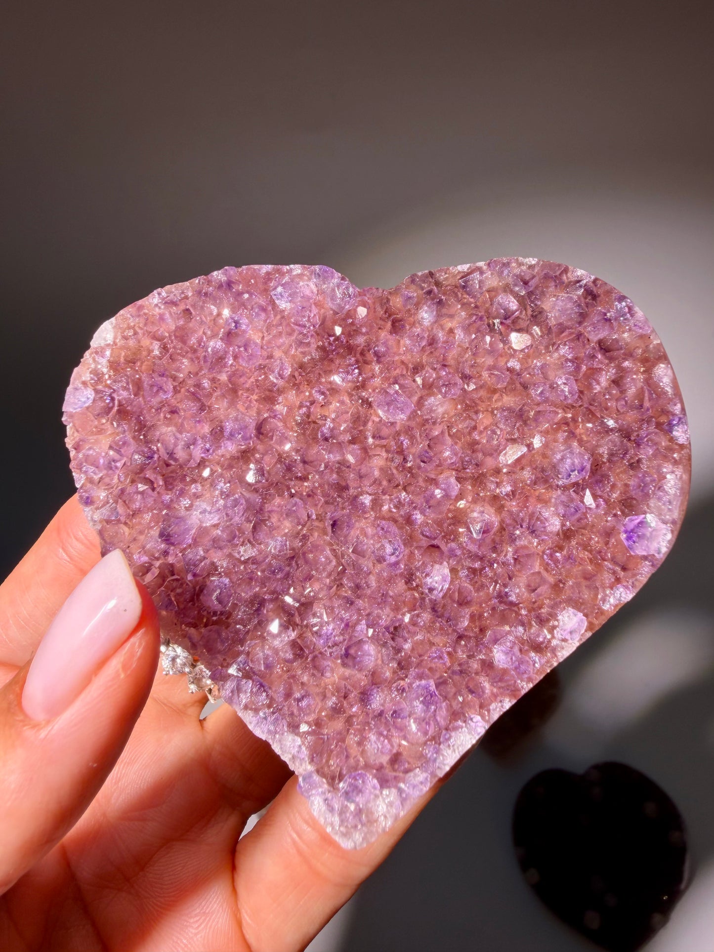 Rainbow Amethyst Herzen aus Uruguay – Gold, Rosa, Pink & Violett