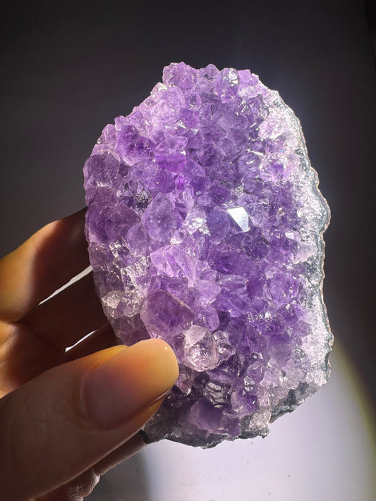 Uruguay Amethyst Druse 10,5 x 7 cm – 277 g leuchtende violette Kristalllandschaft