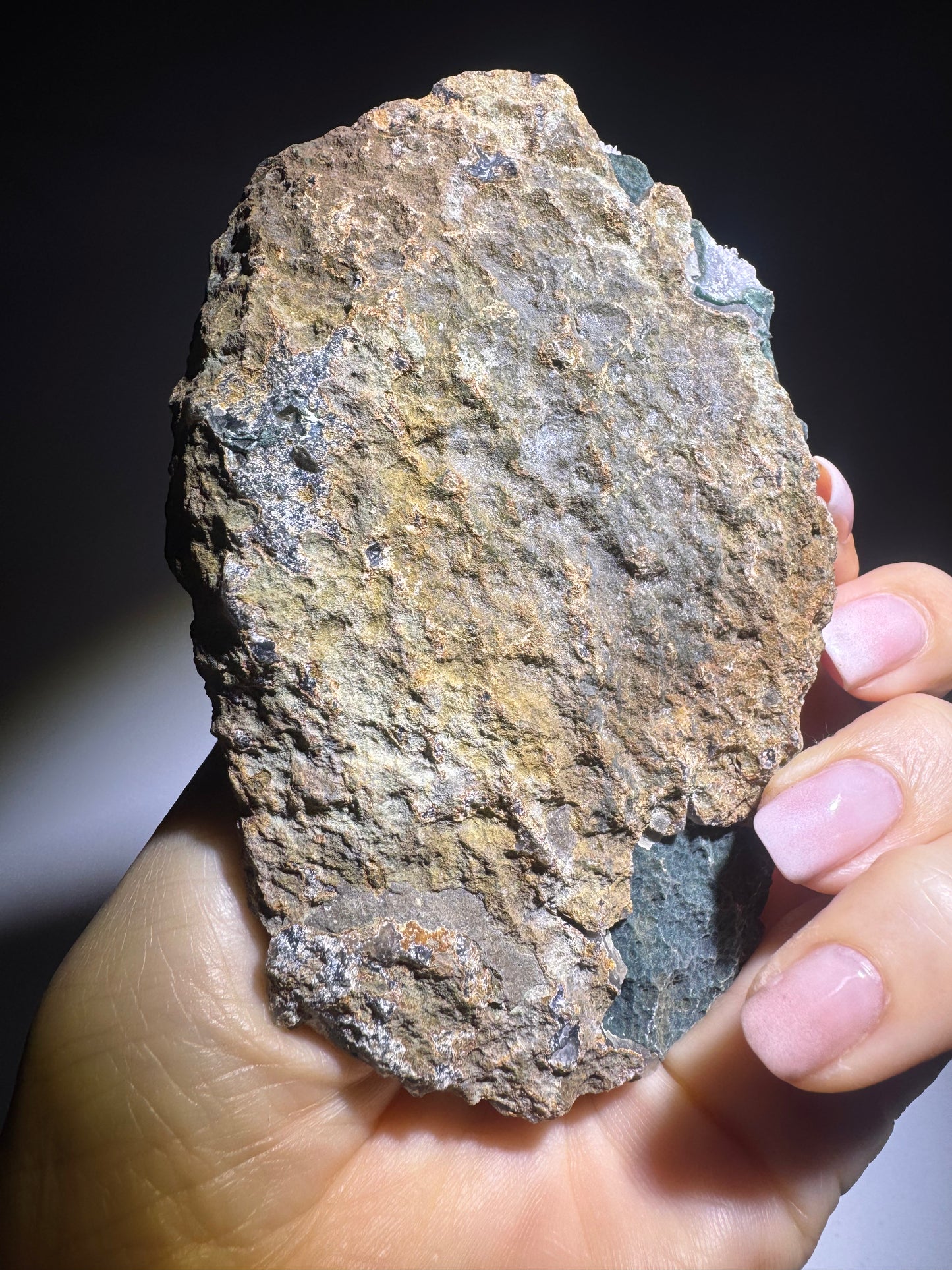 Uruguay Amethyst Druse 10,5 x 7 cm – 277 g leuchtende violette Kristalllandschaft