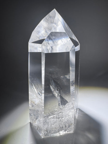 Glasklare Lemurian Bergkristall Spitze aus Bahia – 14 cm · 944 g · Premium Qualität