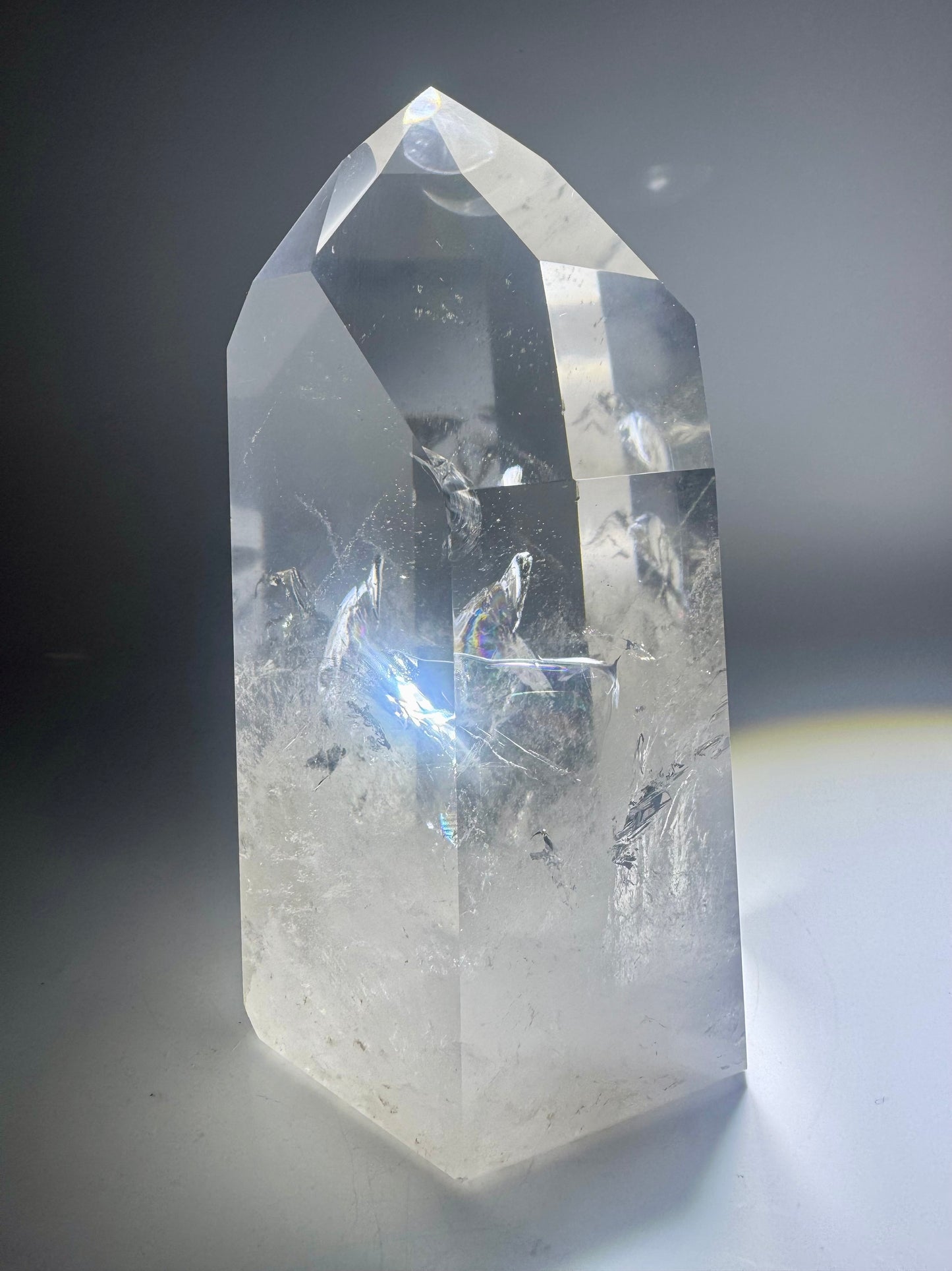 Bergkristall 13 cm · 800 g – Extra klar mit Regenbogen · Brasilien 💎