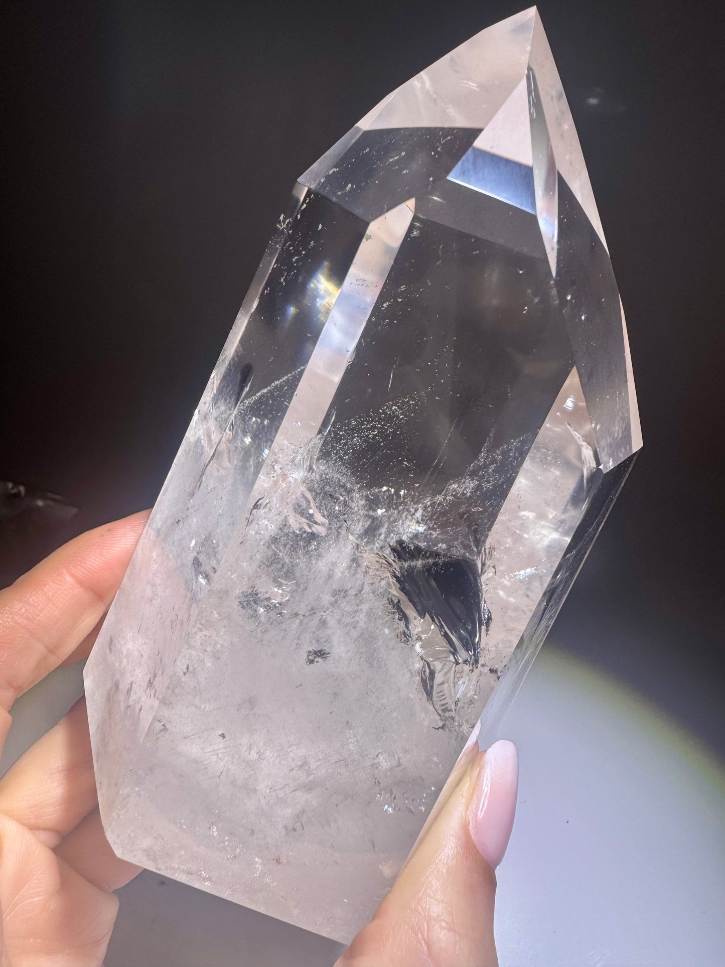 Bergkristall 13 cm · 800 g – Extra klar mit Regenbogen · Brasilien 💎