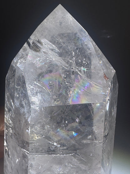 Bergkristall 13 cm · 748 g – Voller Regenbogen & Einschlüsse · Brasilien 💎