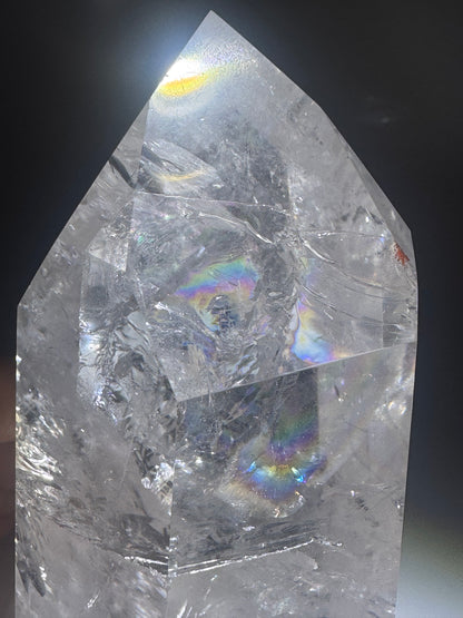 Bergkristall 13 cm · 748 g – Voller Regenbogen & Einschlüsse · Brasilien 💎