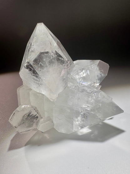 Exklusiver Diamond Apophyllite 6x7 cm – Perfekte Klarheit, strahlender Glanz & seltene Spitzenqualität