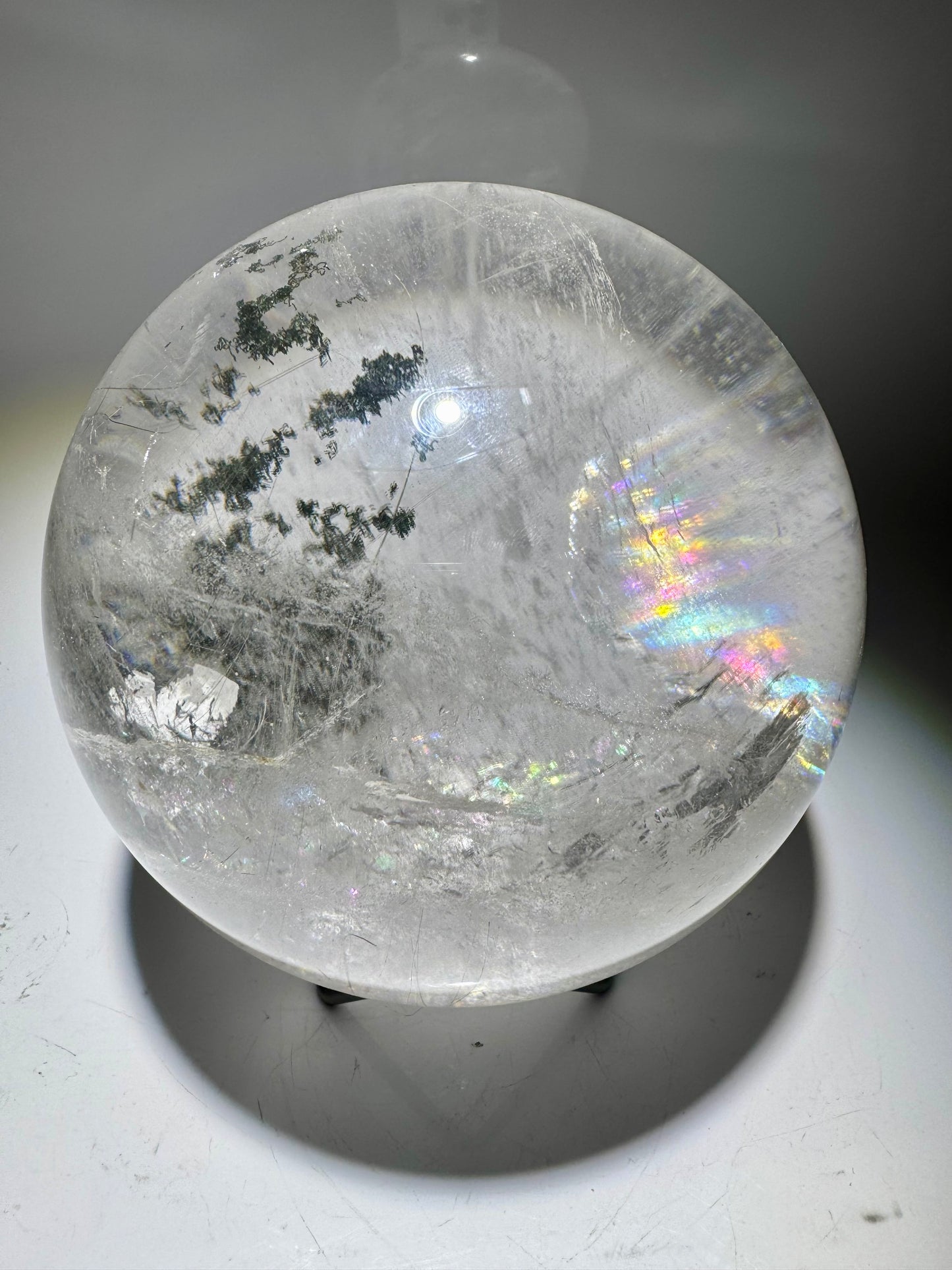 Riesige Garden-Quarz Kugel 13 cm · 3.63 kg – Chlorid-Einschlüsse & Regenbogen