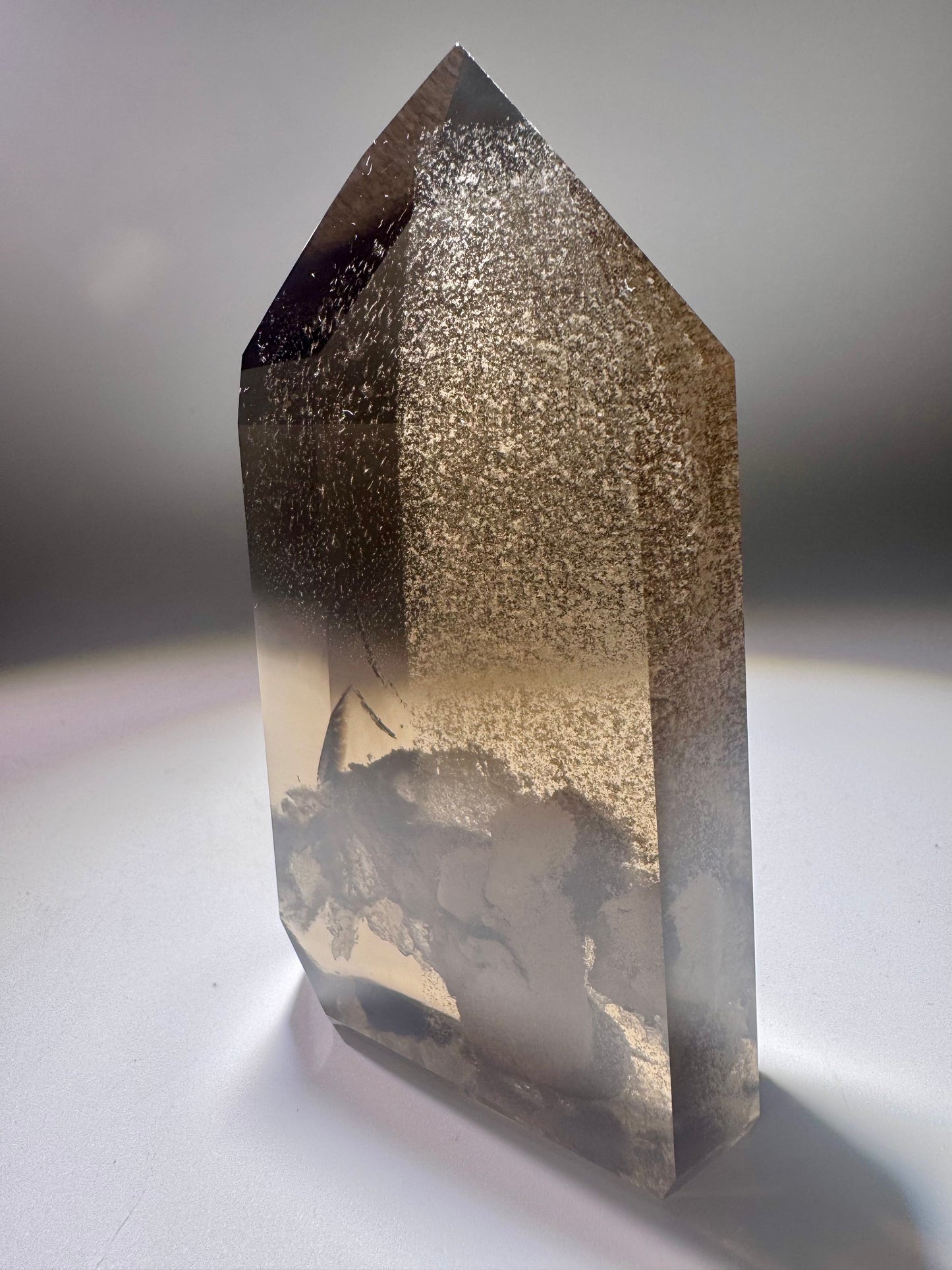 Rauchquarzspitze mit Limonite & Phantomen – 10,3 cm – 256 g – Brasilien, extra klar & einzigartig