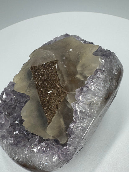 Rainbow Amethyst Cupcake - 8.5x9.5cm