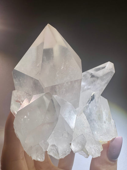 Exklusive Bergkristall Stufe, perfekt ausgebildet, 12 cm, 590 g – klarer Kristall aus Brasilien, Sammlerstück & Heilstein