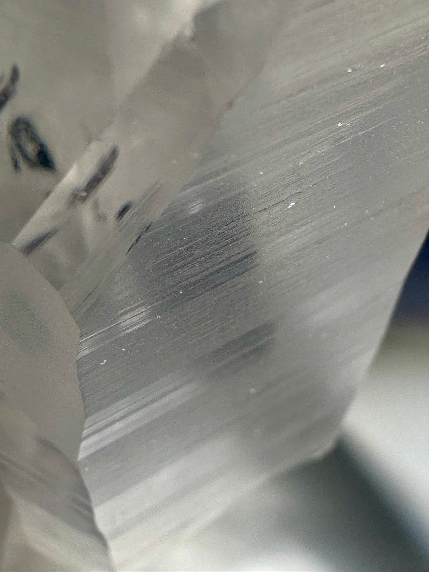 Exklusive Lemurian Bergkristall-Stufe aus Brasilien – 13 cm, 791 g, extra klar, 1A Museumsqualität mit Lemurian Linien