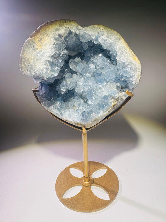 Coelestin / Celestin Herz aus Madagaskar – 2,42 kg, 15x14 cm, naturbelassen & kraftvoll