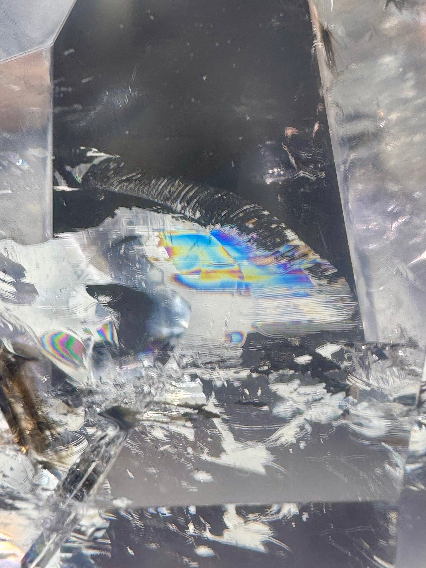 Ultraklare Lemurian Kristallspitze aus Bahia, Brasilien – 19 cm, 1.68 kg – Regenbogen, Feuer & aussergewöhnliche Transparenz