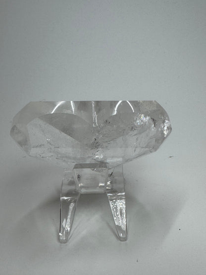 Bezauberndes facettiertes Bergkristall Herz - 6.3cm, 104g