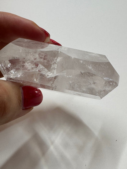 Bezauberndes facettiertes Bergkristall Herz - 6.3cm, 104g