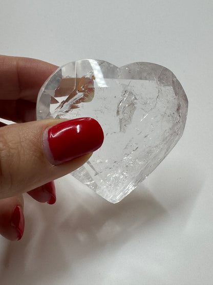 Extra klares facettiertes Bergkristall Herz - 5.2cm, 73g