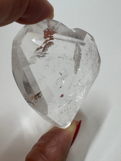 Extra klares facettiertes Bergkristall Herz - 5.2cm, 73g