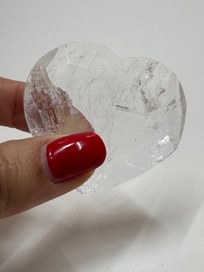 Süsses facettiertes Bergkristall Herz - 5cm, 58g