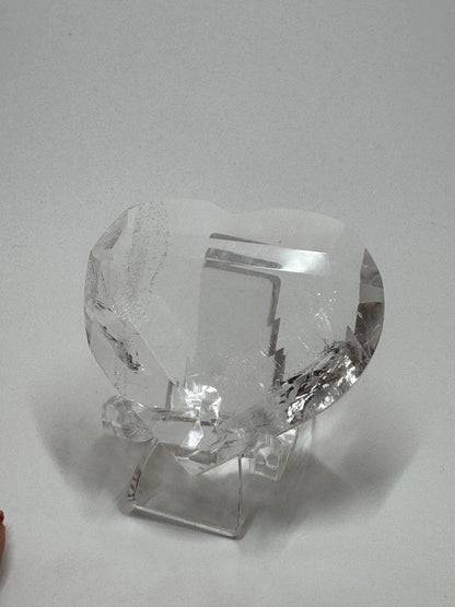 Ultra klares facettiertes Bergkristall Herz 💎 – 5 cm, 44 g – Edelstein-Herz aus Brasilien in 1A-Qualität