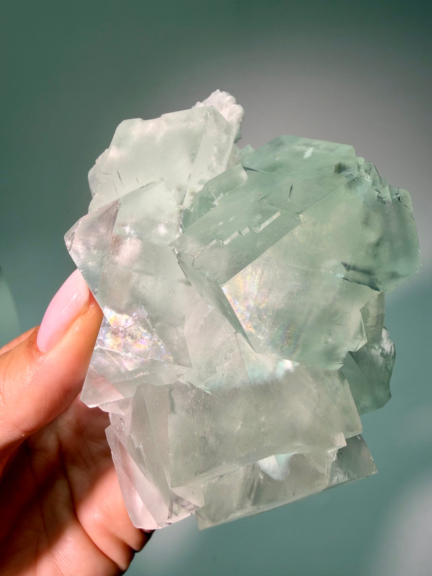 Beautiful 1A Fluorite with Rainbow - 9.4cm, 343g