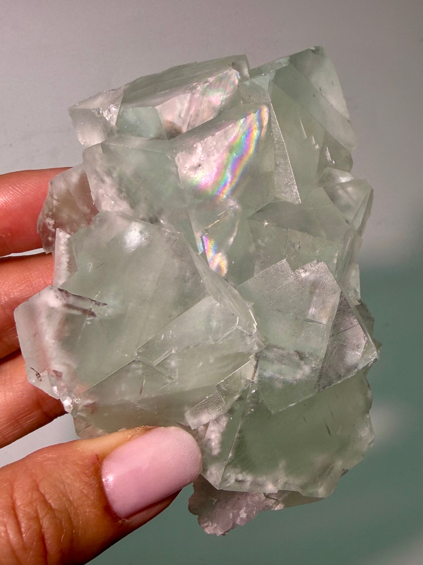 Beautiful 1A Fluorite with Rainbow - 9.4cm, 343g