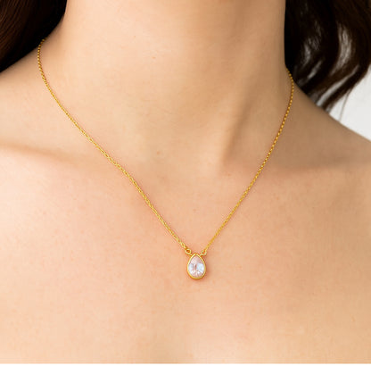 Mondstein-Kette (Rainbow Moonstone) 18K vergoldet – Edelstein Schmuck