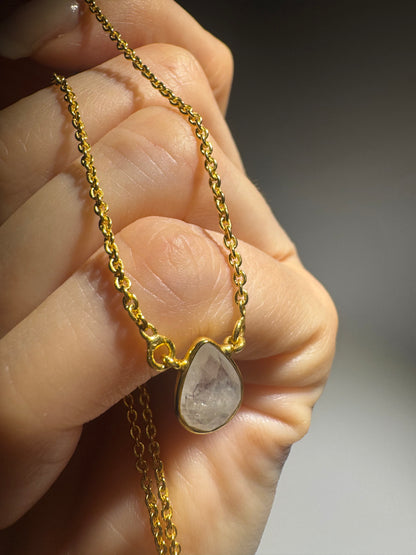 Mondstein-Kette (Rainbow Moonstone) 18K vergoldet – Edelstein Schmuck