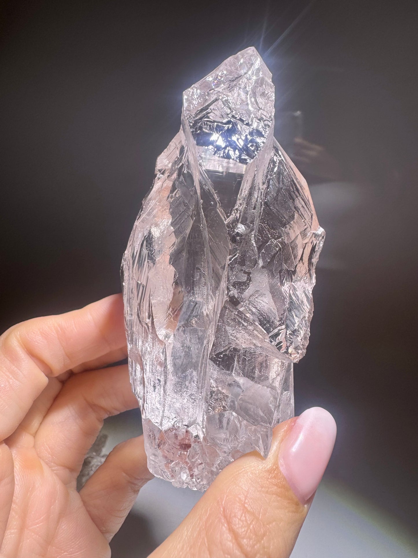 Himalaya Quarzspitze 10.6 cm , 263g – Kristallklarer Edelstein