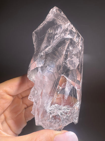 Himalaya Quarzspitze 10.6 cm , 263g – Kristallklarer Edelstein