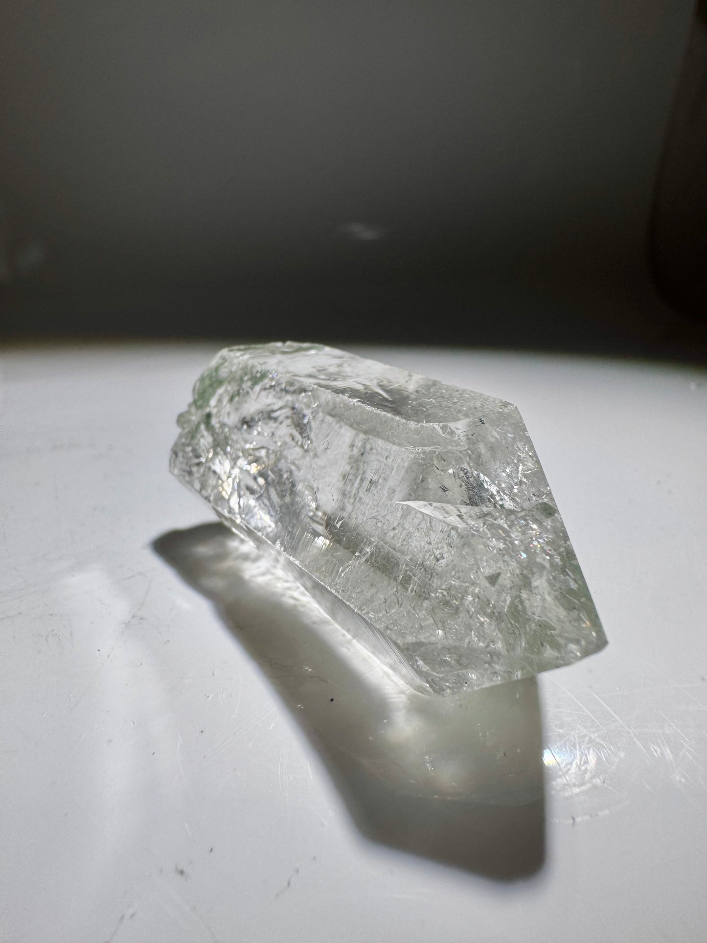 Feinst strukturierte Himalaya-Quarzspitze 5.1 cm – Kristallklar & selten