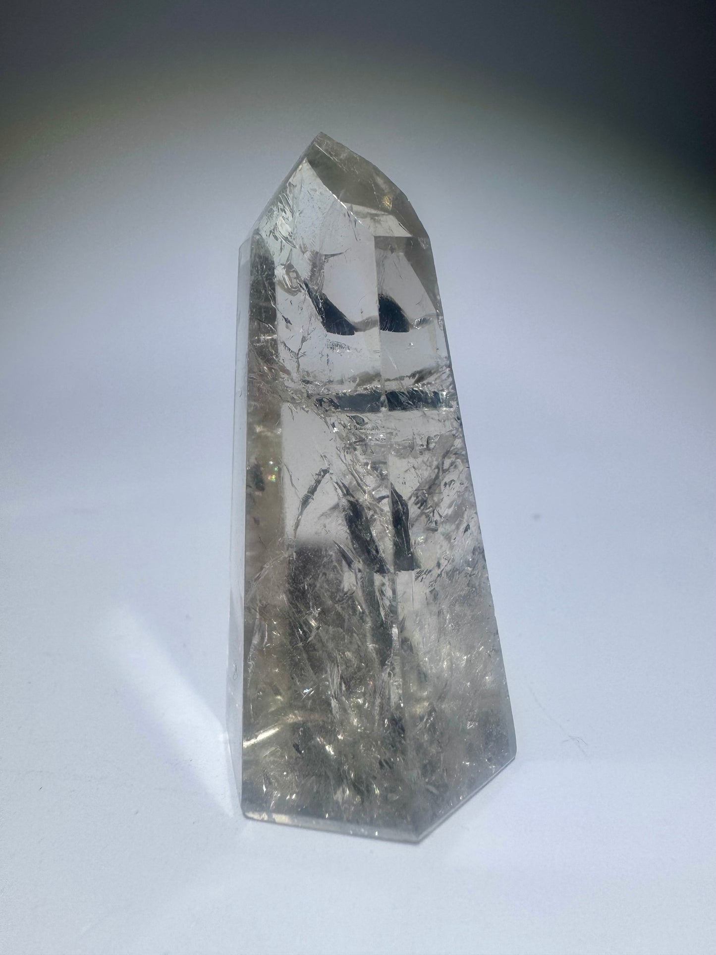 Prasiolith Spitze 5,2 cm – Extra klarer Grüner Amethyst aus Brasilien mit Regenbogen