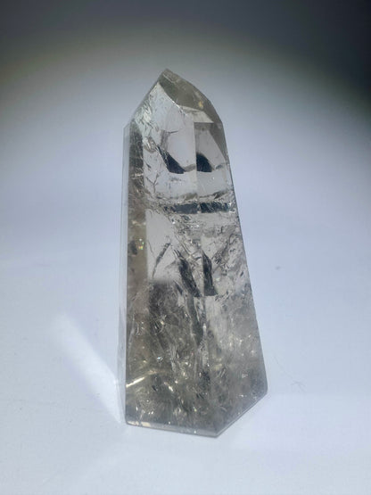 Prasiolith Spitze 5,2 cm – Extra klarer Grüner Amethyst aus Brasilien mit Regenbogen