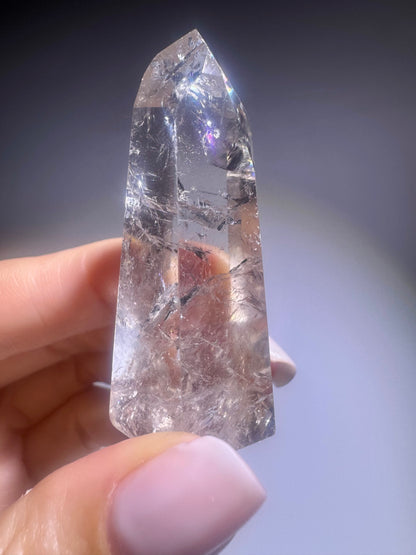 Prasiolith Spitze 5,2 cm – Extra klarer Grüner Amethyst aus Brasilien mit Regenbogen