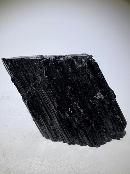 Roher schwarzer Turmalin – 385 g, kraftvoller Schutzkristall aus Brasilien – Naturstein gegen negative Energien
