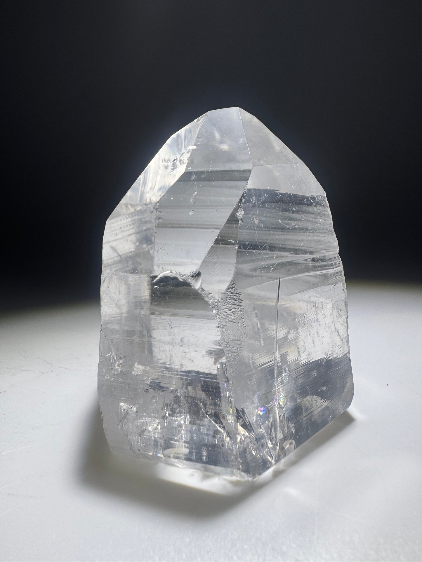 Lemurian Bergkristallspitze 5.6 cm – Ultraklarer Kristall aus Minas Gerais, Brasilien