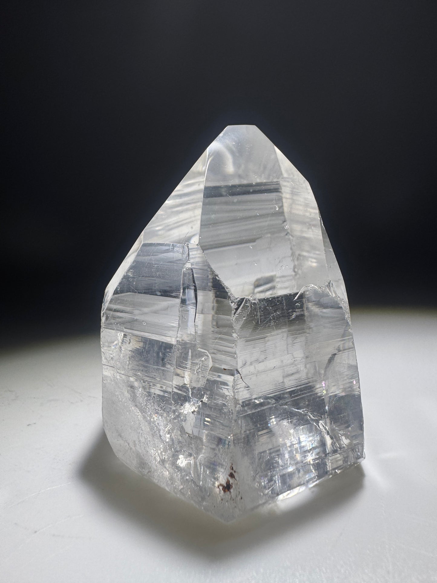 Lemurian Bergkristallspitze 5.6 cm – Ultraklarer Kristall aus Minas Gerais, Brasilien