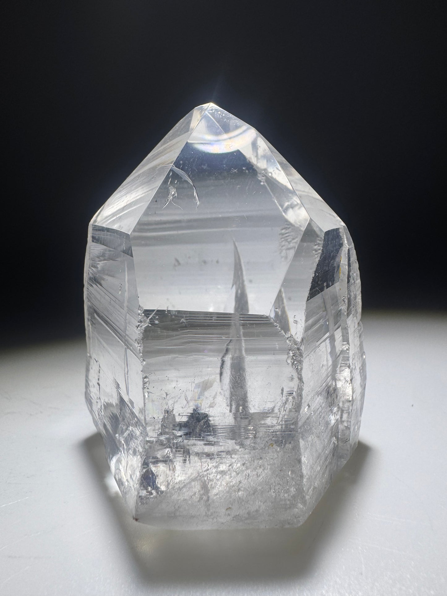 Lemurian Bergkristallspitze 5.6 cm – Ultraklarer Kristall aus Minas Gerais, Brasilien