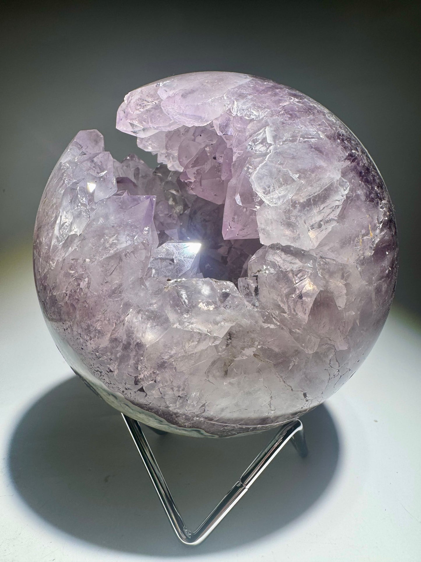 Exklusive Amethyst Kugel - 11cm, 1.97kg