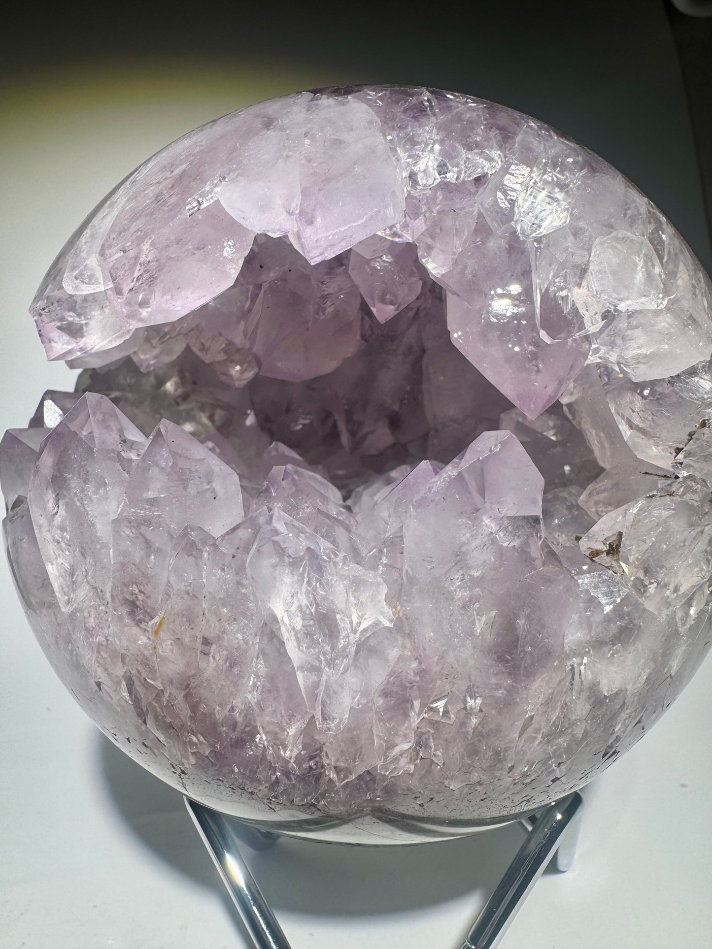 Exklusive Amethyst Kugel - 11cm, 1.97kg