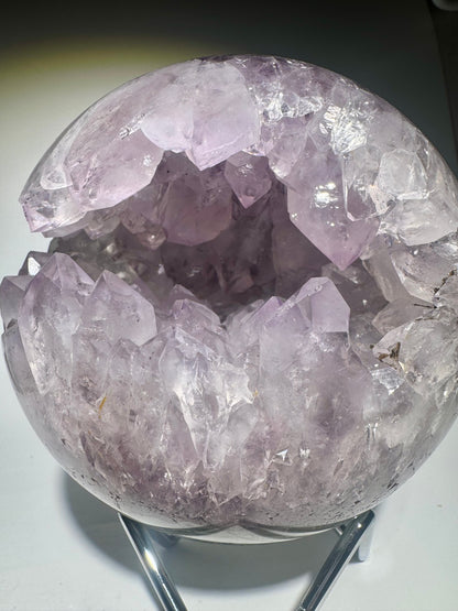 Exklusive Amethyst Kugel - 11cm, 1.97kg