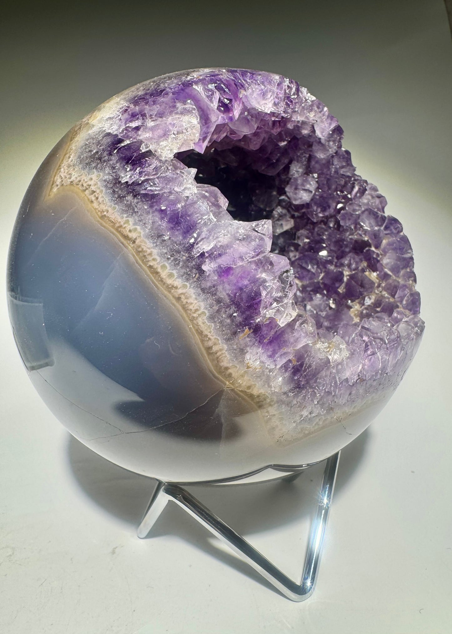 Amethyst Kugel Brasilien 12 cm – 1.81 kg | Doppelseitige Kristallöffnung 💜✨