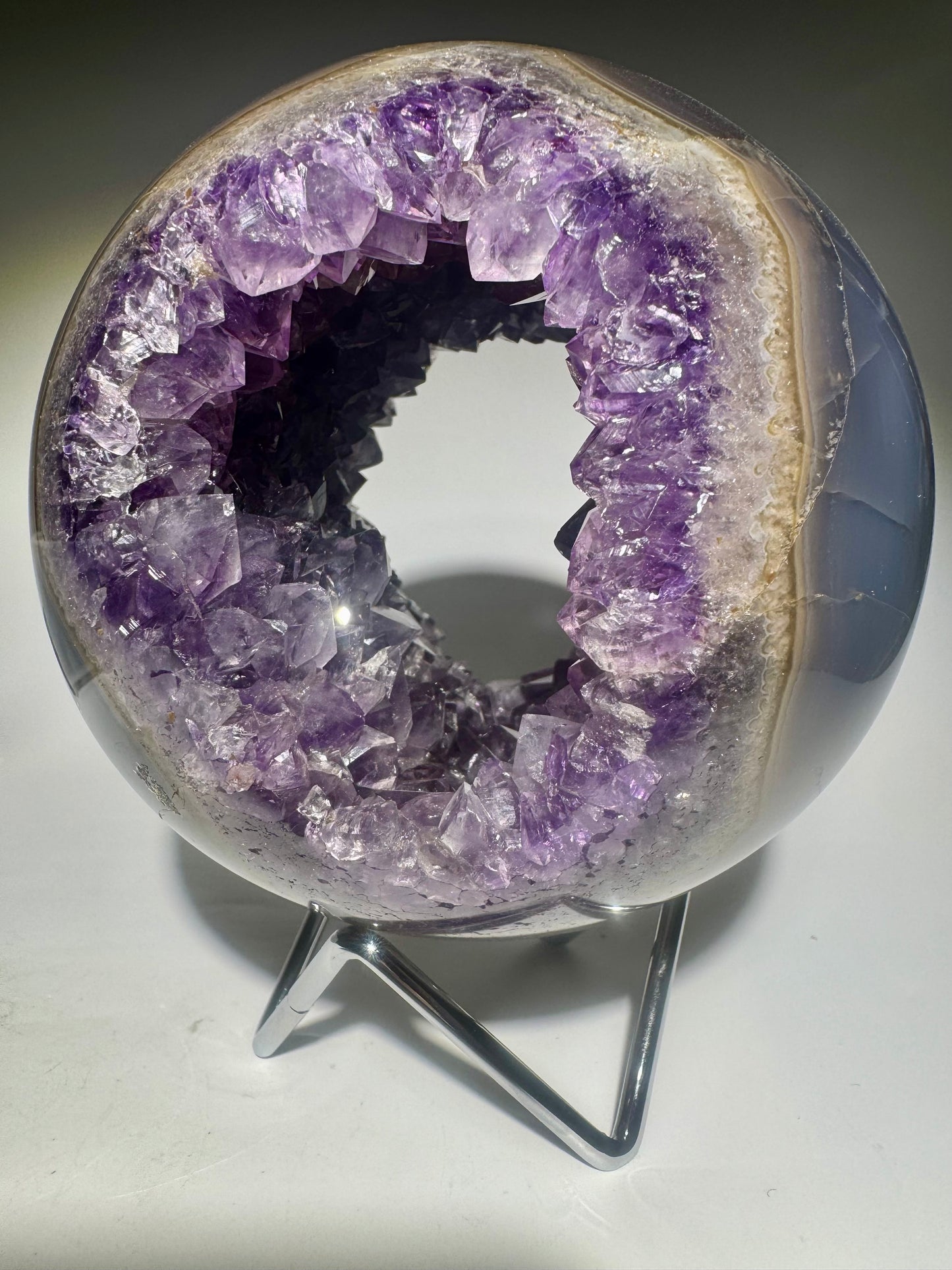 Amethyst Kugel Brasilien 12 cm – 1.81 kg | Doppelseitige Kristallöffnung 💜✨