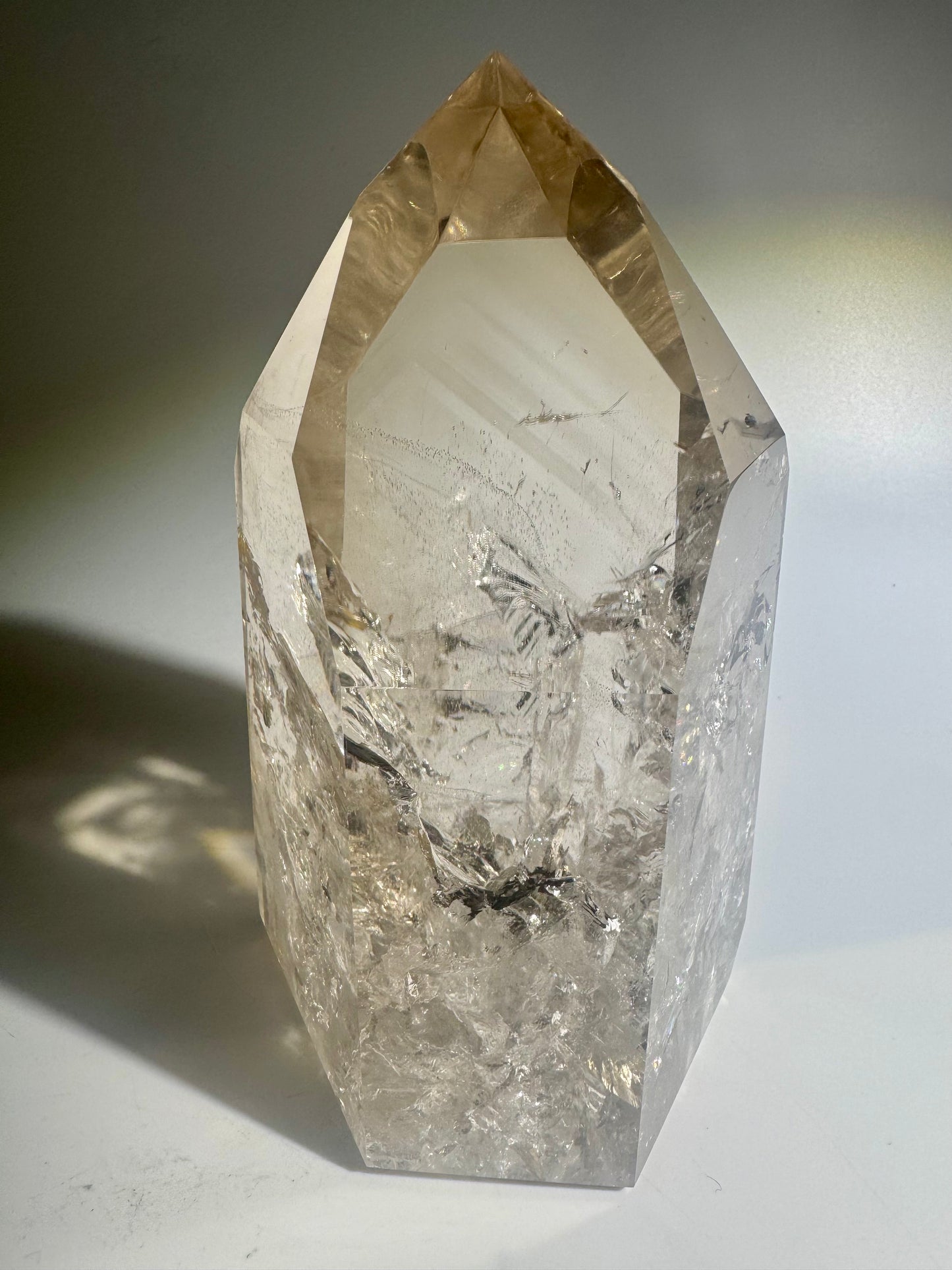 Rauchquarz Lemurian-Spitze mit Phantomen & Regenbogen – 14,5 cm AAA Qualität aus Brasilien