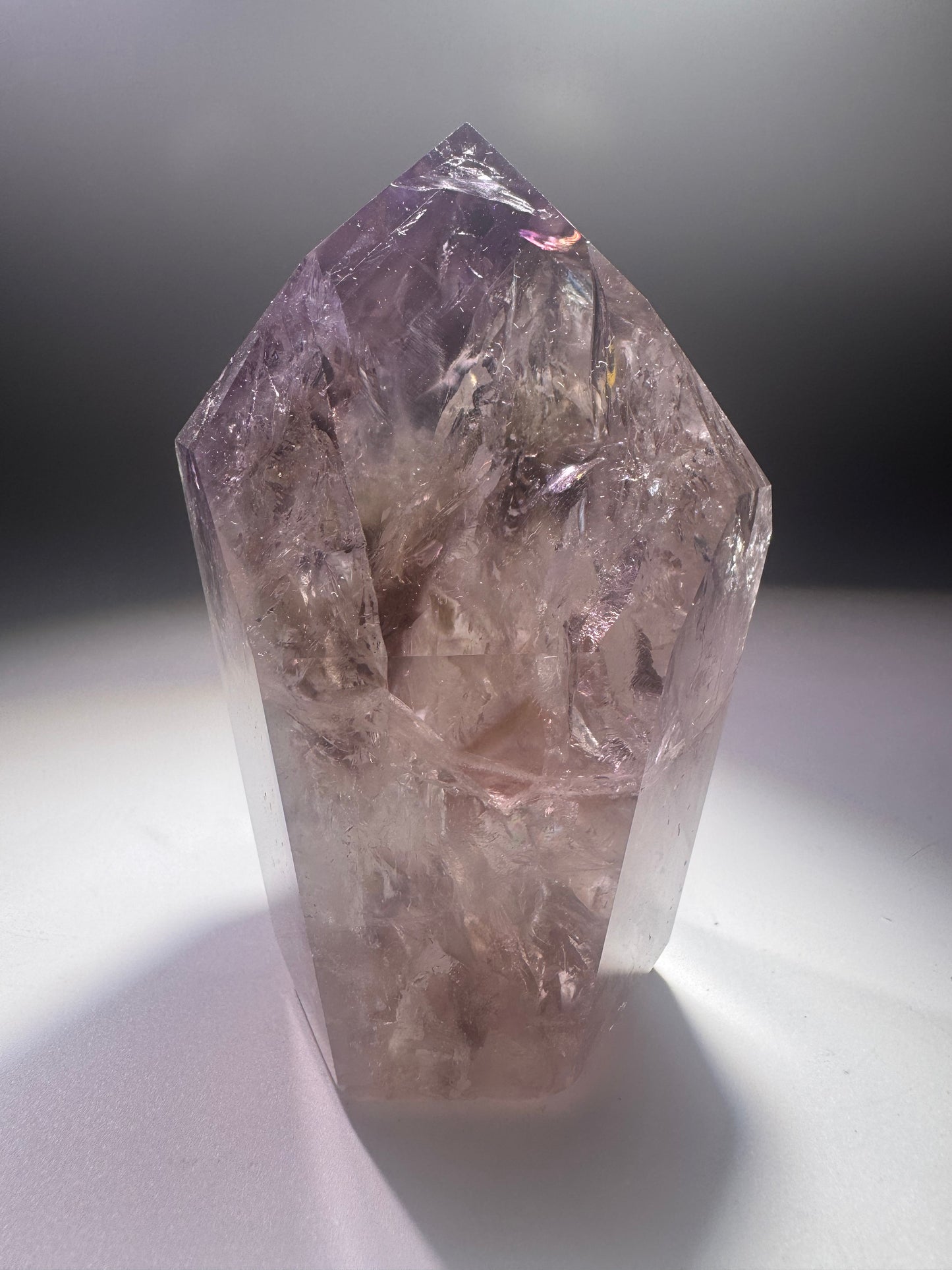 Fluoreszierende Ametrin-Phantomspitze aus Brasilien – 9 cm Kristall mit Amethyst, Citrin, Regenbogen & UV-Effekt, 328 g