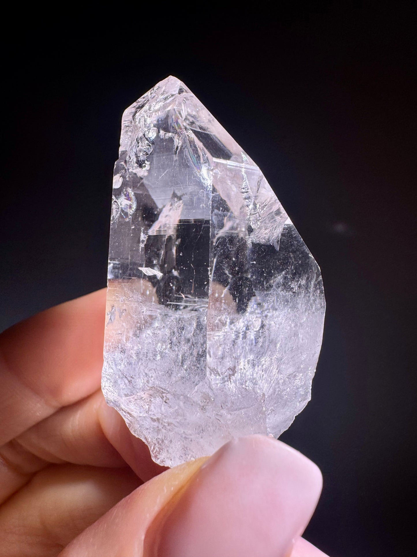 Ultraklare Quarzspitze aus über 5000 m Höhe – Gletscherlicht & Reinheit