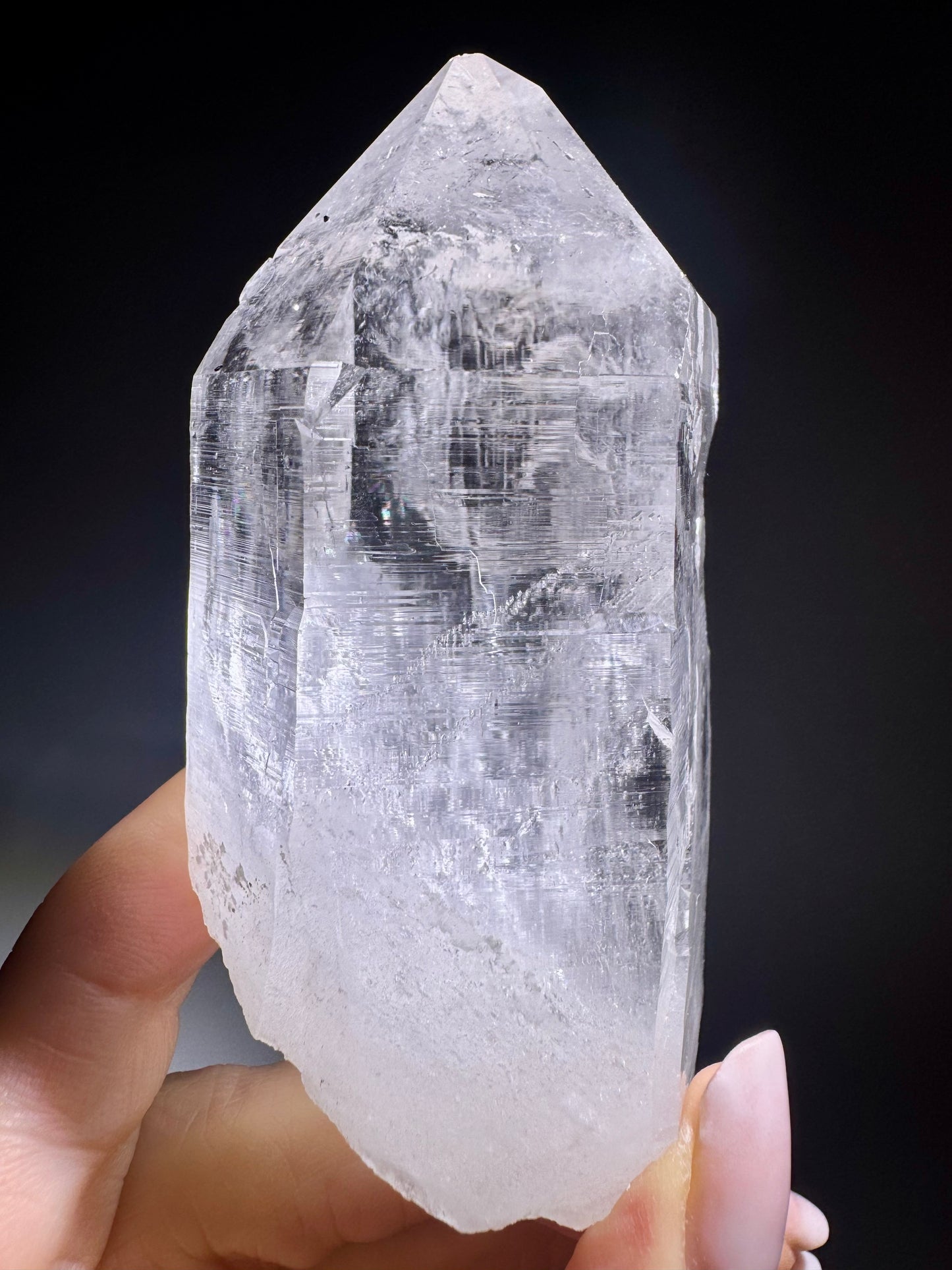 Himalaya Bergkristall 9 cm – Ultraklare Spitze in Premiumqualität