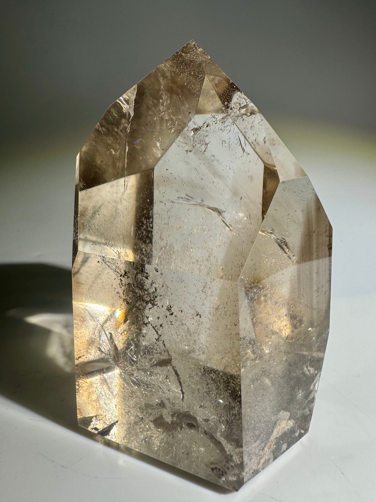 Rauchquarz Lemurian-Spitze mit Phantomen – 10.5 cm AAA Qualität aus Brasilien