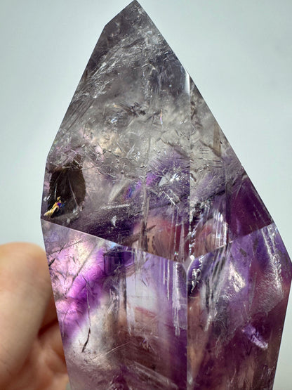 Pointe d'améthyste fantôme avec arc-en-ciel - 10 cm, 223 g